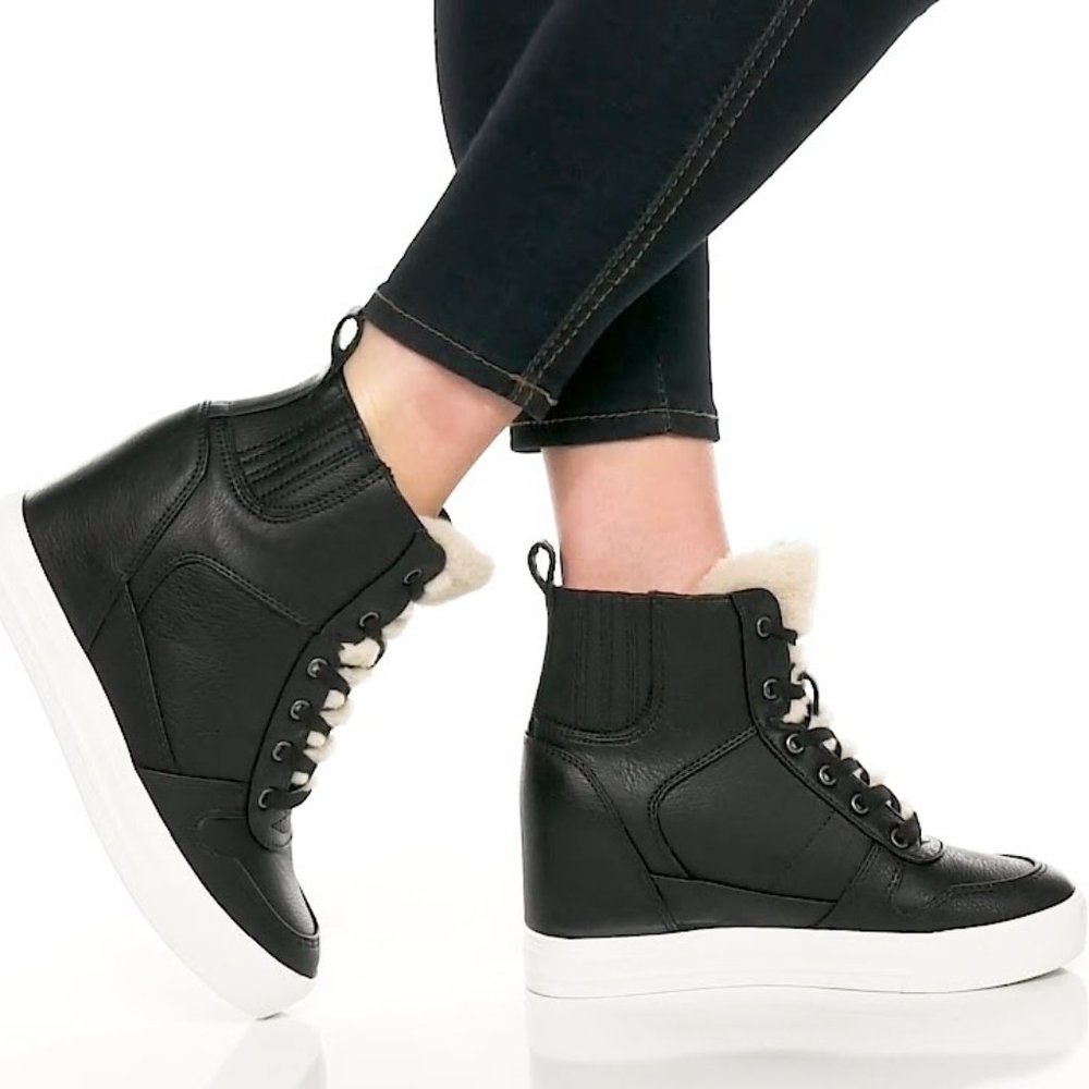 Indigo Rd Dyor High Top Sneakers Hidden Wedge Lace Up Faux Fur Black Size 8.5